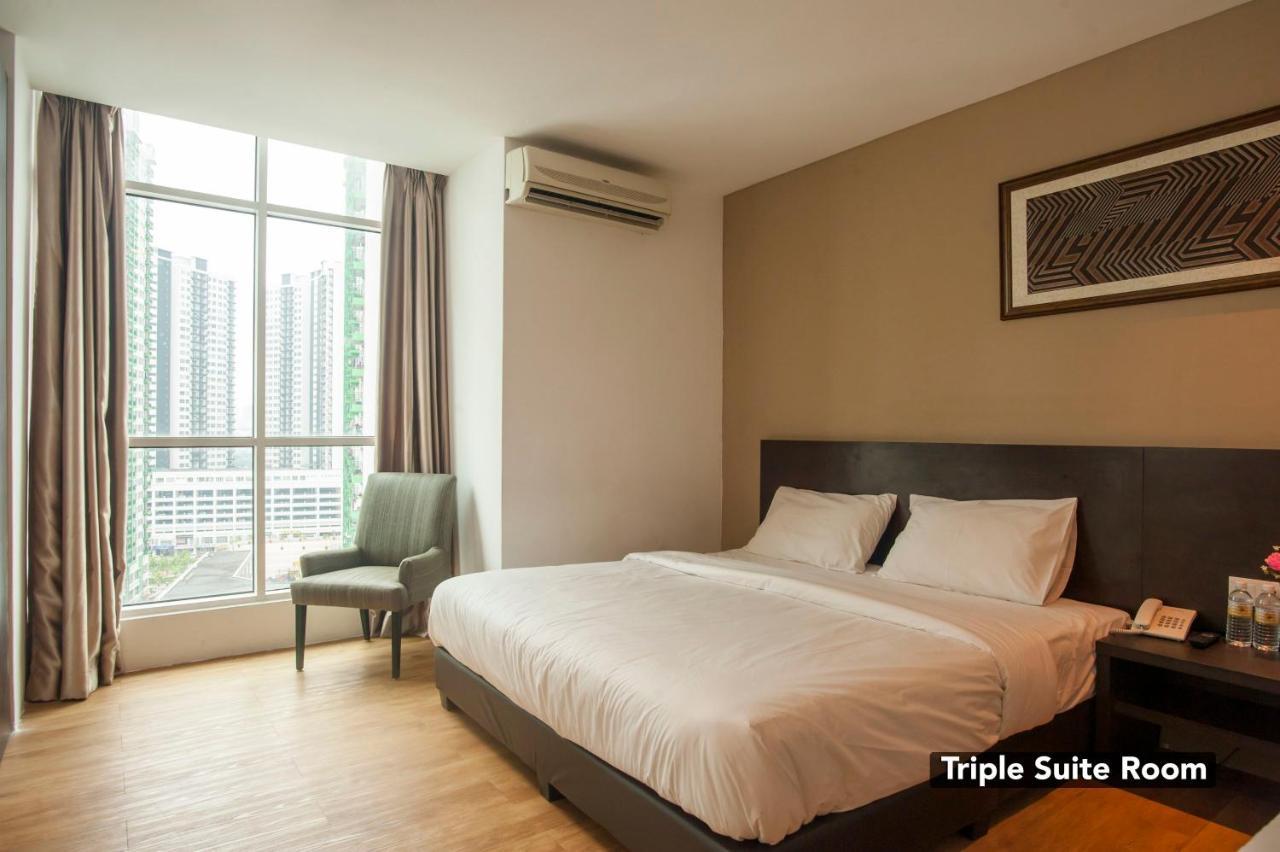 Triple Suite