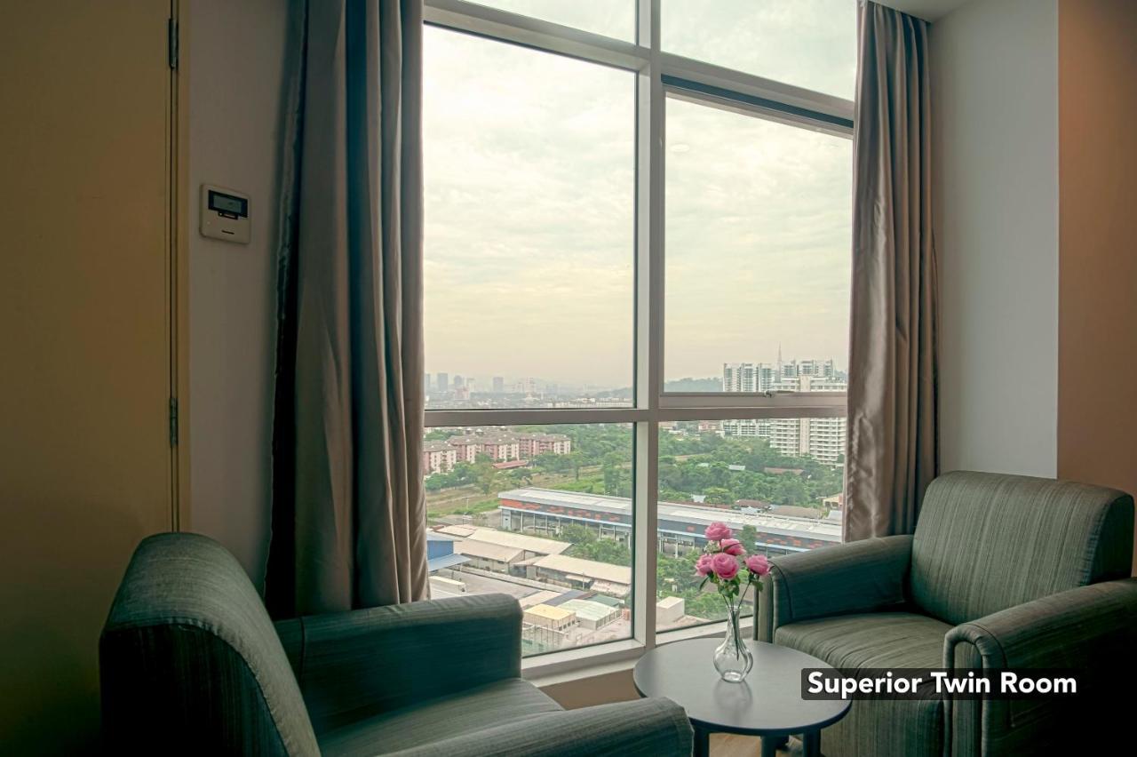 Superior Twin Room