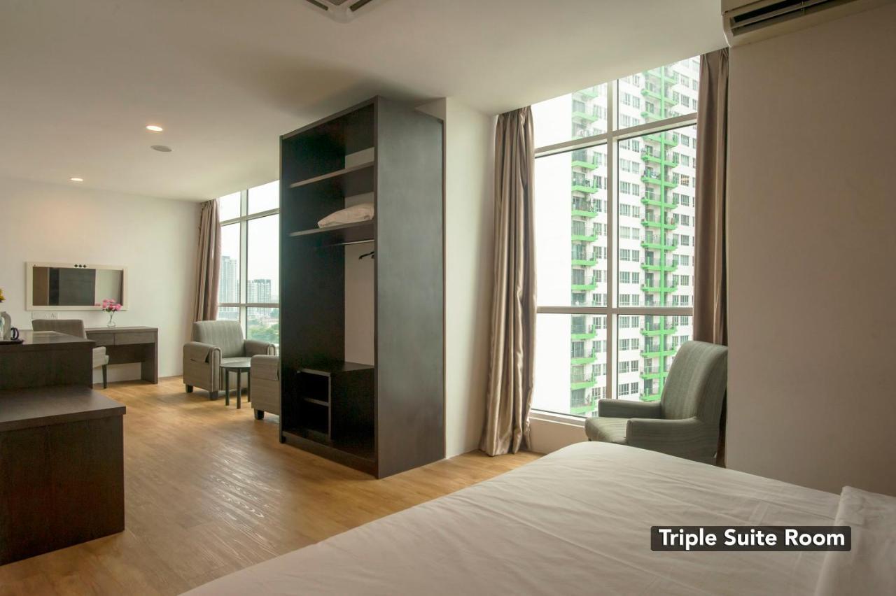 Triple Suite